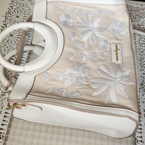 NWOT Nanette Lepore Floral Vegan Leather Purse - Picture 3 of 13